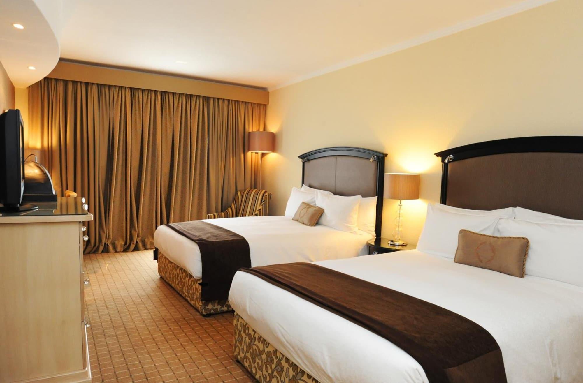 Southern Sun The Cullinan Cape Town Exterior photo
