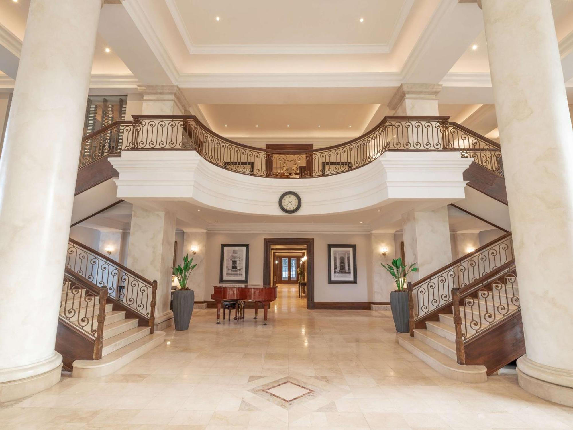 Southern Sun The Cullinan Cape Town Exterior photo