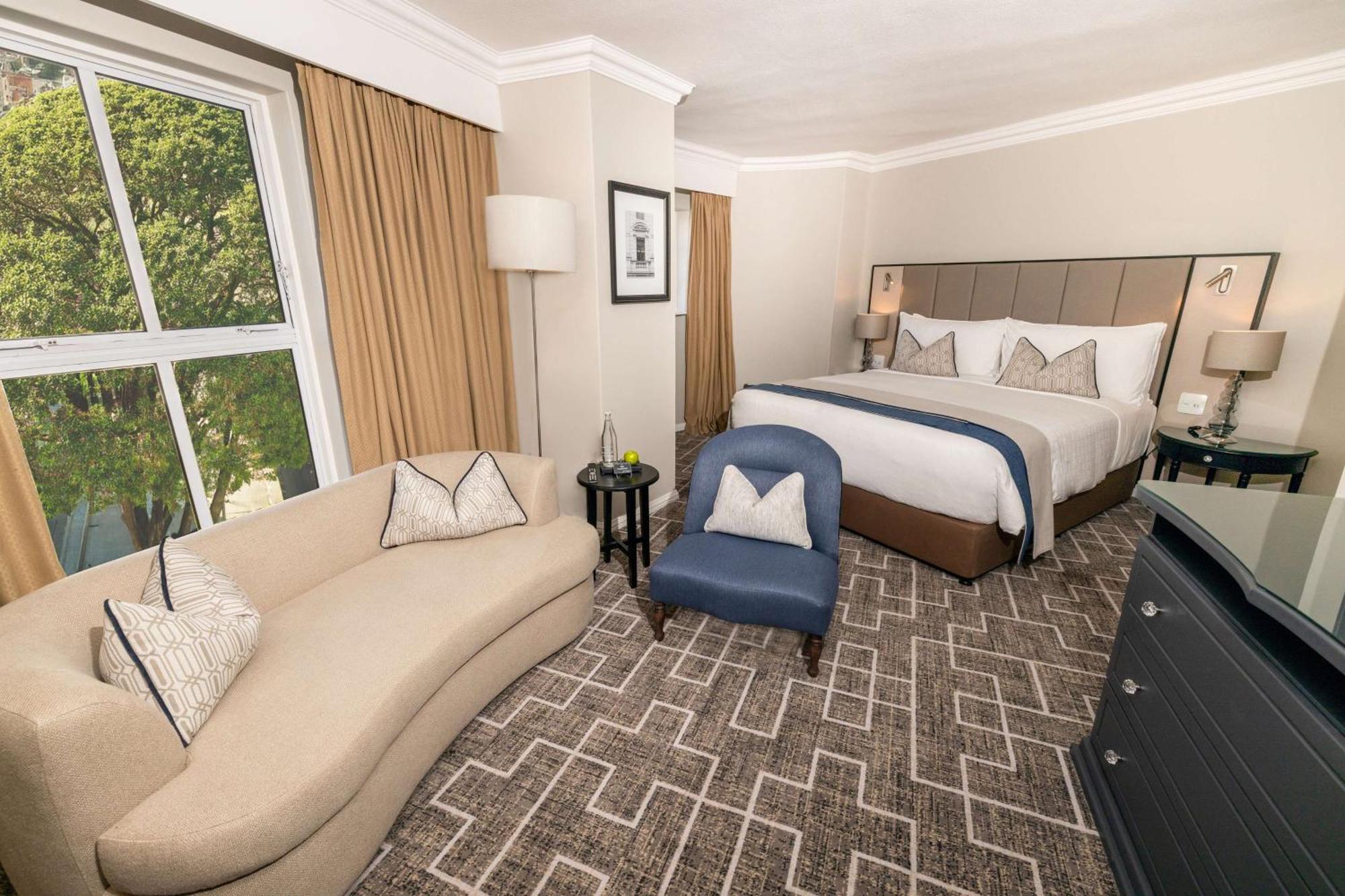 Southern Sun The Cullinan Cape Town Exterior photo