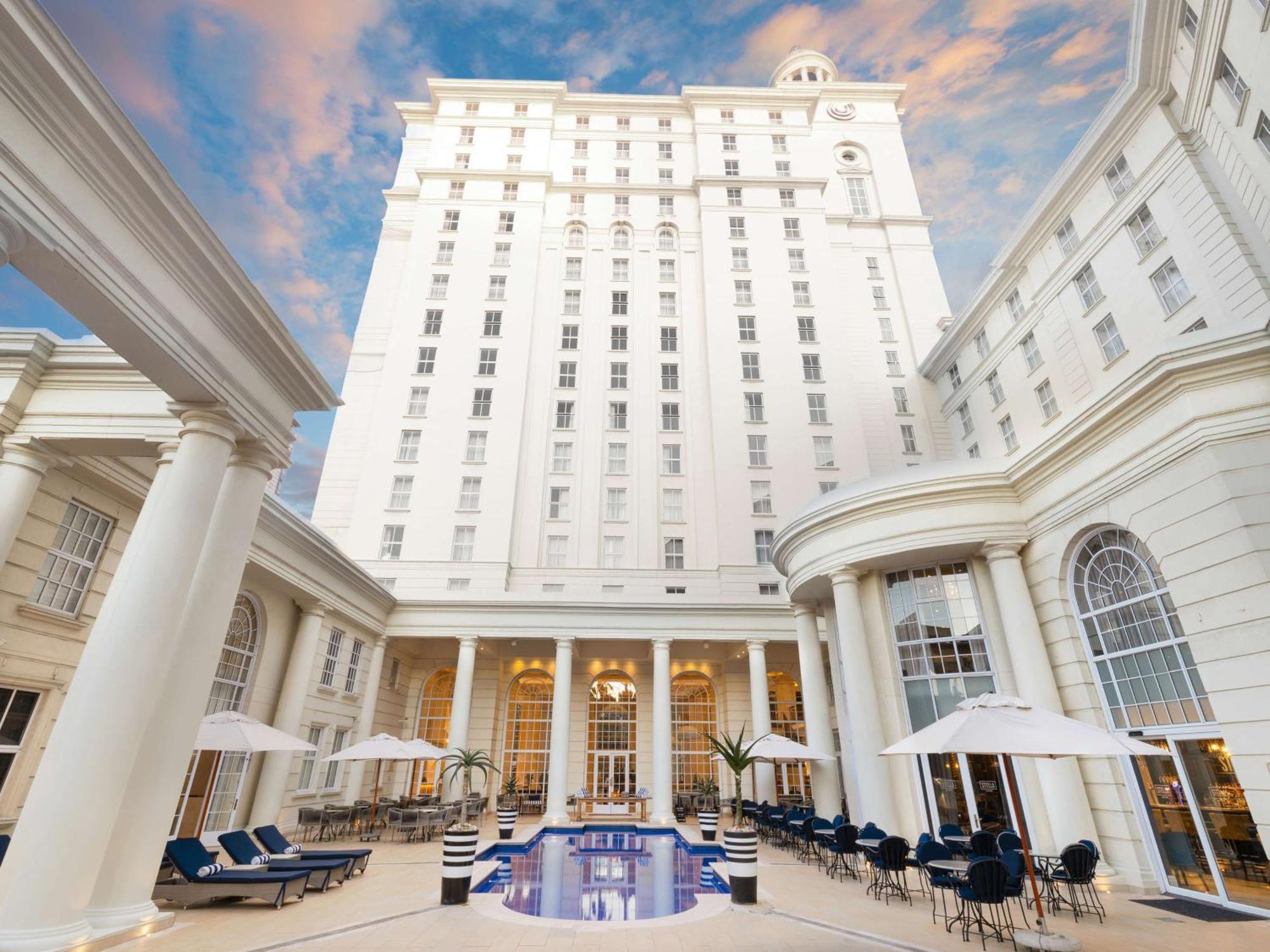Southern Sun The Cullinan Cape Town Exterior photo